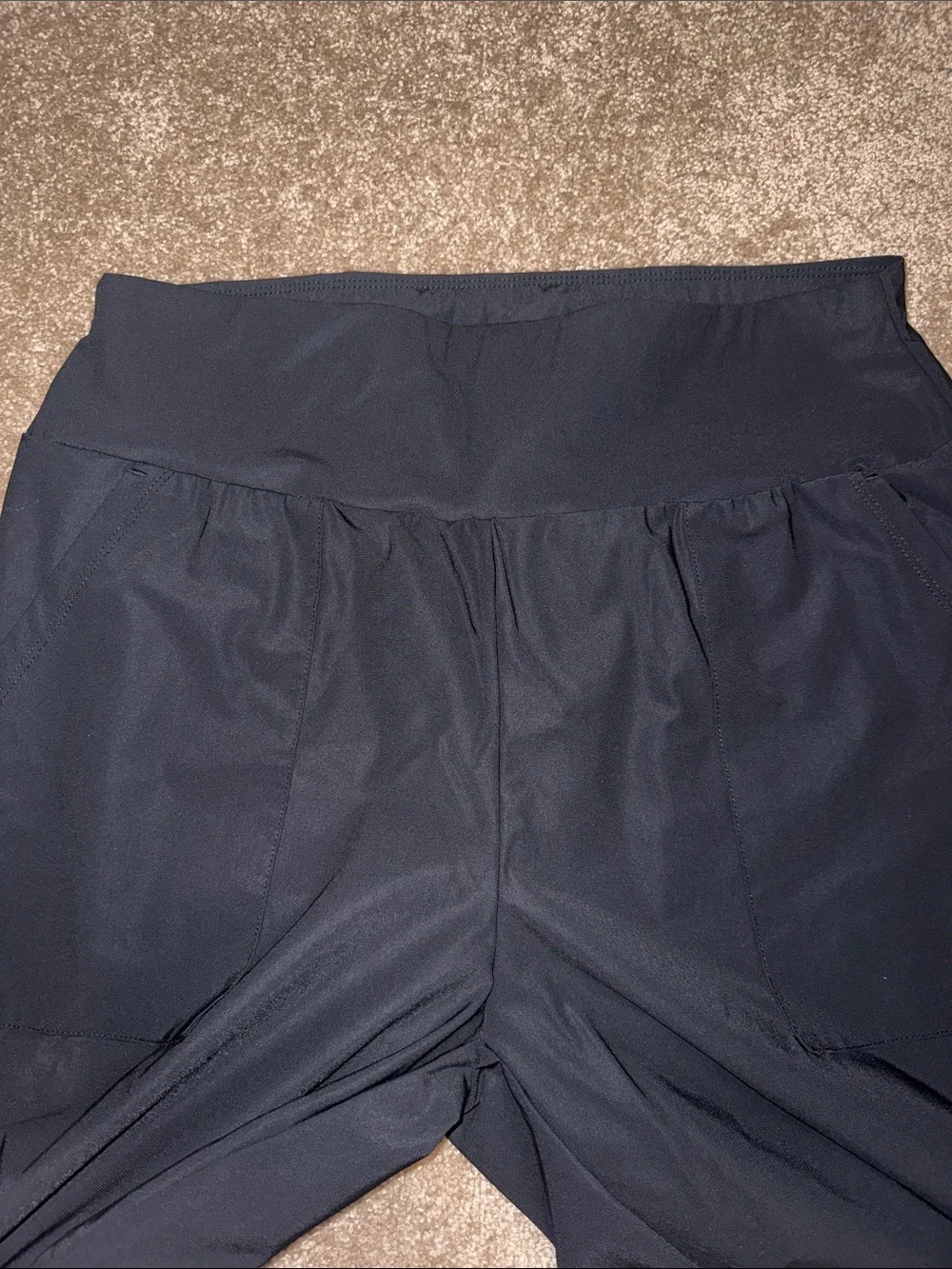 Halara Black Joggers Size Large. - B15 - Picture 5 of 7